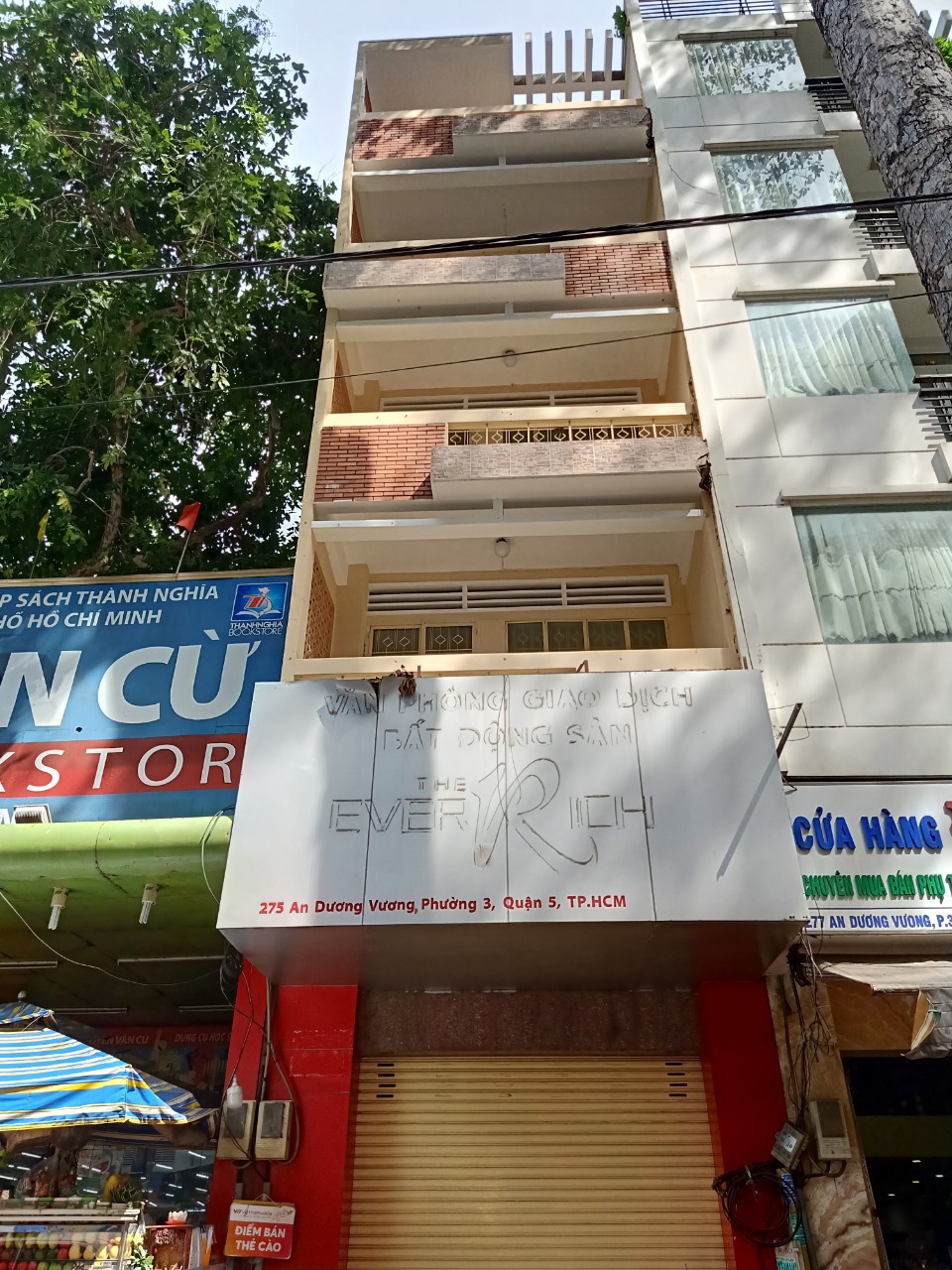 Cần bán nhà căn góc 2MT Võ Văn Kiệt , P. 1, Q. 6, DT: 8x20m, trệt, 3 lầu. Giá: 25 tỷ