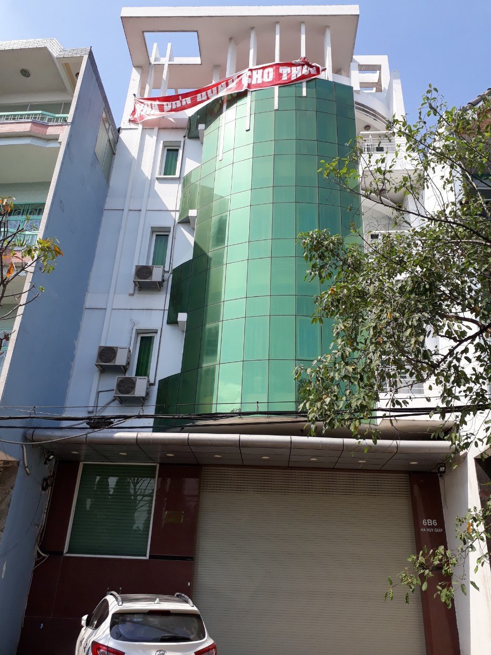 Bán nhà mặt tiền Nguyễn Tri Phương, P. 9, Q. 5, giá rẻ