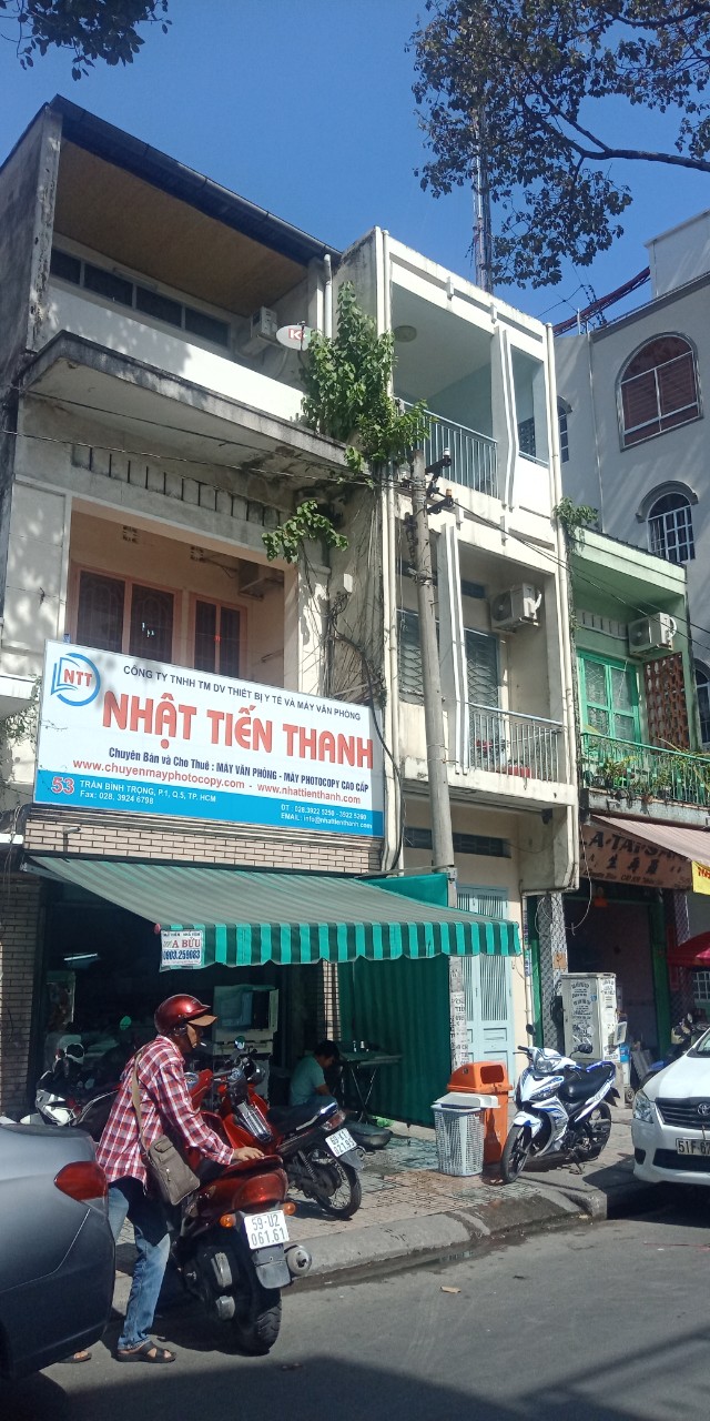 Kẹt tiền, bán nhà hẻm Nguyễn Trãi, quận 5, DT: 4.5x17m, nhà 2 tầng, giá chỉ 11.2 tỷ