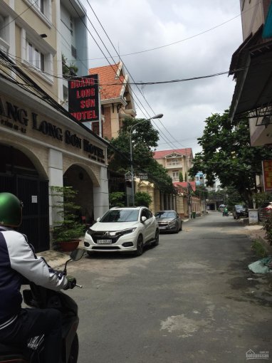 Bán nhà cấp 4 mặt tiền đường Ngô Quang Huy, P. Thảo Điền Q. 2, 9 x 20m CN: 180m2, giá 21 tỷ TL