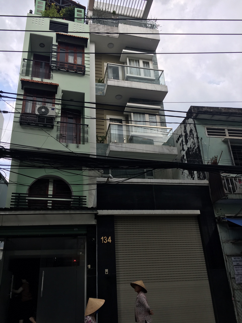 Xuất cảnh, bán nhà đường Trần Hưng Đạo, quận 5, DT: 4.4x18m, giá chỉ 14.2 tỷ