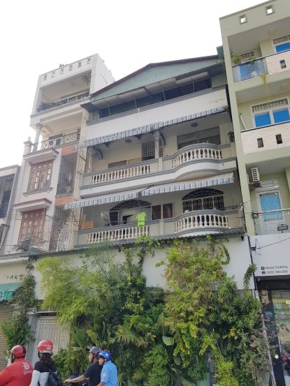 Chính chủ bán nhà mặt tiền Phan Văn Trị Q. 5, (4x12m, 3 lầu) chỉ 12,8 tỷ