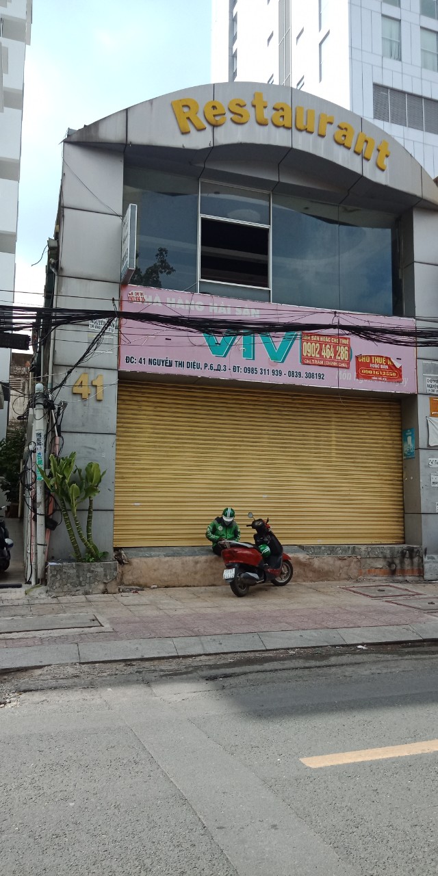 Nhà cho thuê mặt tiền Nguyễn thị Diệu,quận 3, DT:7x30m.Giá 4.500USD