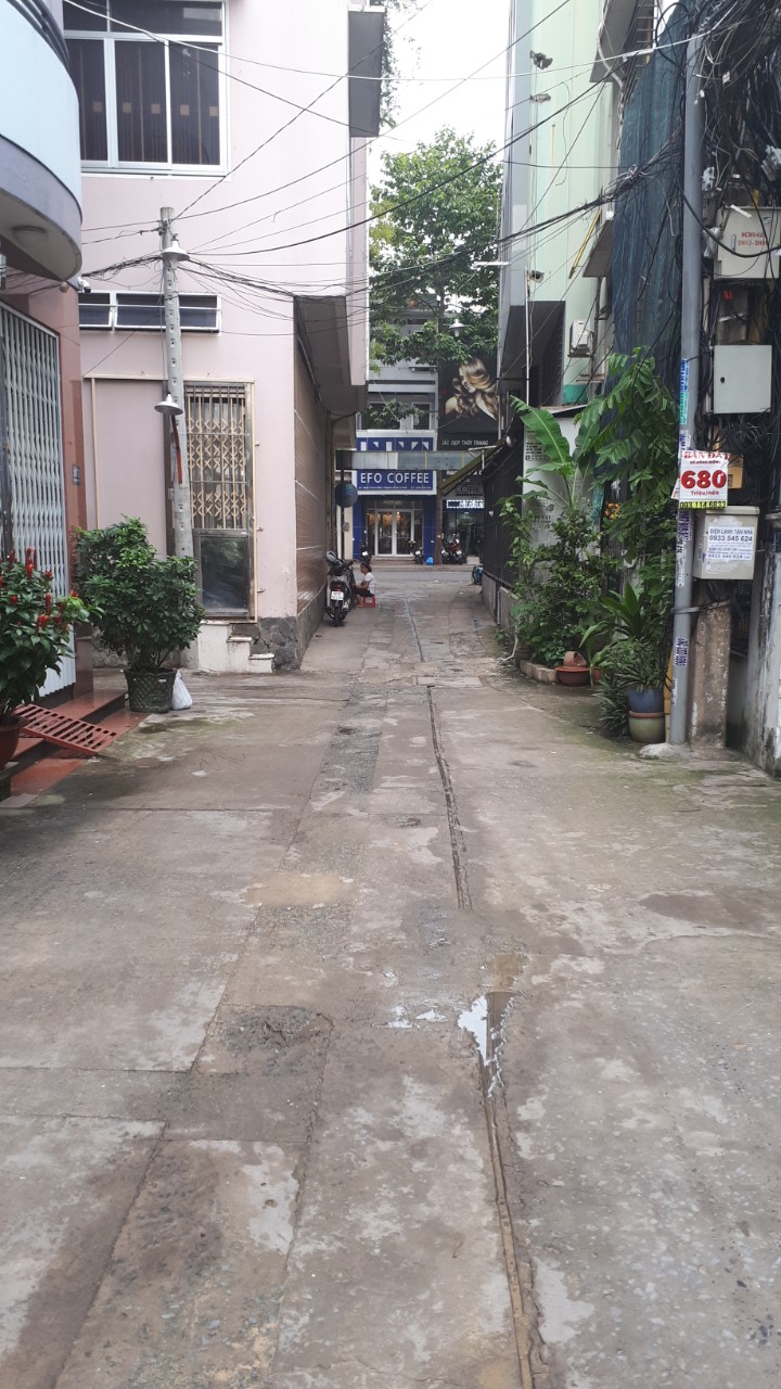 Bán nhà đường Nguyễn Trãi, Trần Hưng Đạo Q5, 18 căn hộ dịch vụ, 5.3x20m, 6 lầu thang máy