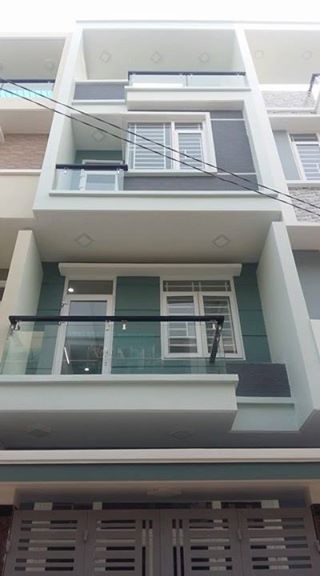 Bán gấp nhà góc 2 MT Nguyễn Tri Phương, P.4, Q.10, DT: 3,7x9m, hơn 10 tỷ