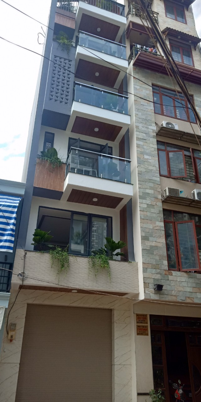 CẦN BÁN NHÀ CĂN GÓC 2MT VÕ VĂN KIỆT , P. 1, Q. 6, DT: 8,5X20M, TRỆT, 4 LẦU. GIÁ: 25 TỶ