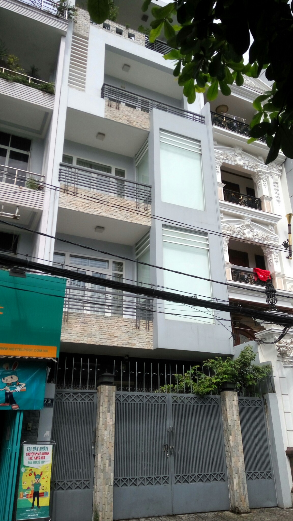 Chỉ 1 căn duy nhất MTKD Nguyễn Văn Luông, Phường 10, Quận 6. Nhà đẹp 4 lầu, DT: 4,5x32m, 5 tầng