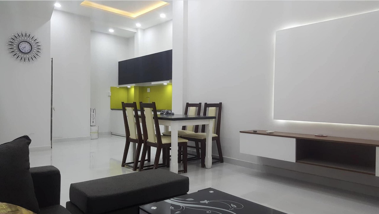 Chính chủ bán gấp nhà MT Lê Văn Sỹ diện tích lớn giá chỉ hơn 170tr/m2 rẻ nhất tuyến đường