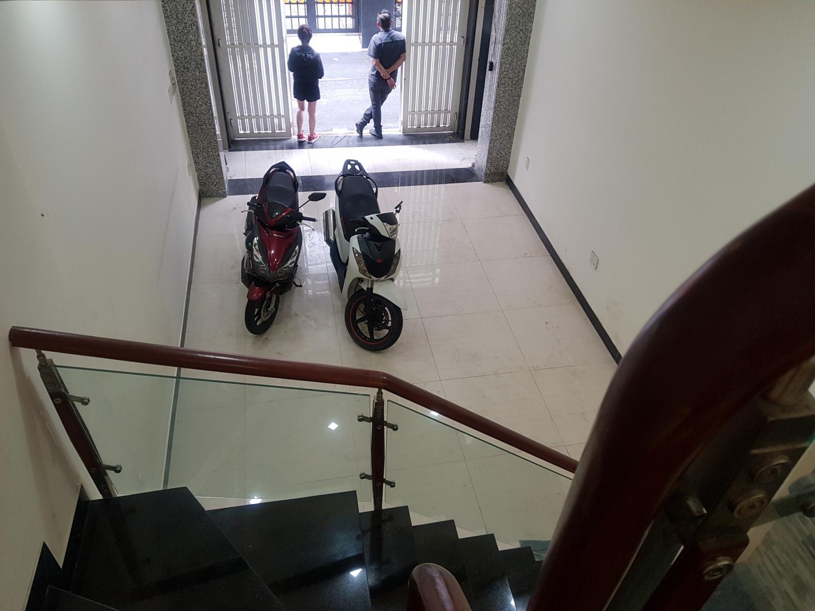 Chính chủ cần bán nhanh nhà HXH Nguyễn Thái Bình P.12 Tân Bình giá cực rẻ đầu tư lời ngay ít nhất 15%