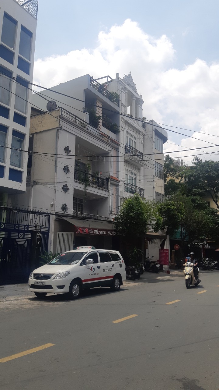 Bán nhà mặt tiền đường Hoàng Văn Thụ, TB, (4x20), trệt 3 lầu, giá 28 tỷ