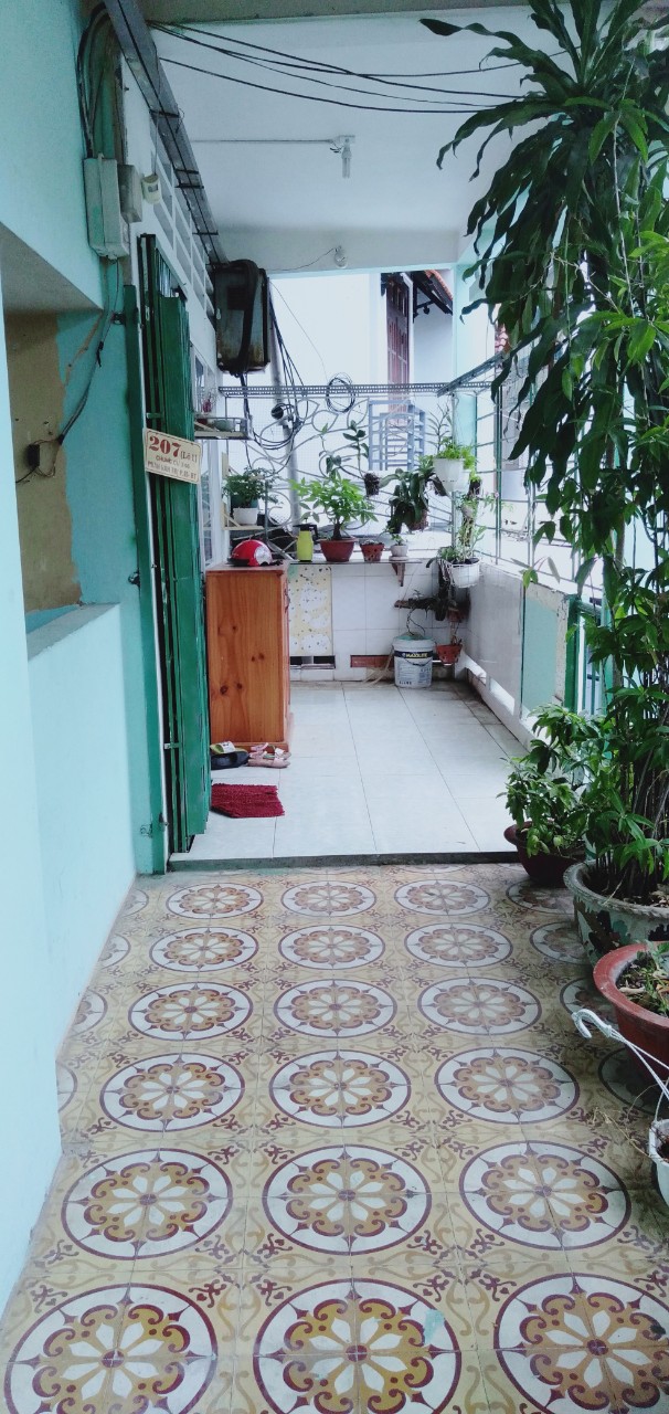 Gia đình chuyển về quê nên bán gấp căn hộ chung cư 346 Đường Phan Văn Trị, F11, Quận Bình Thạnh, TP Hồ Chí Minh.