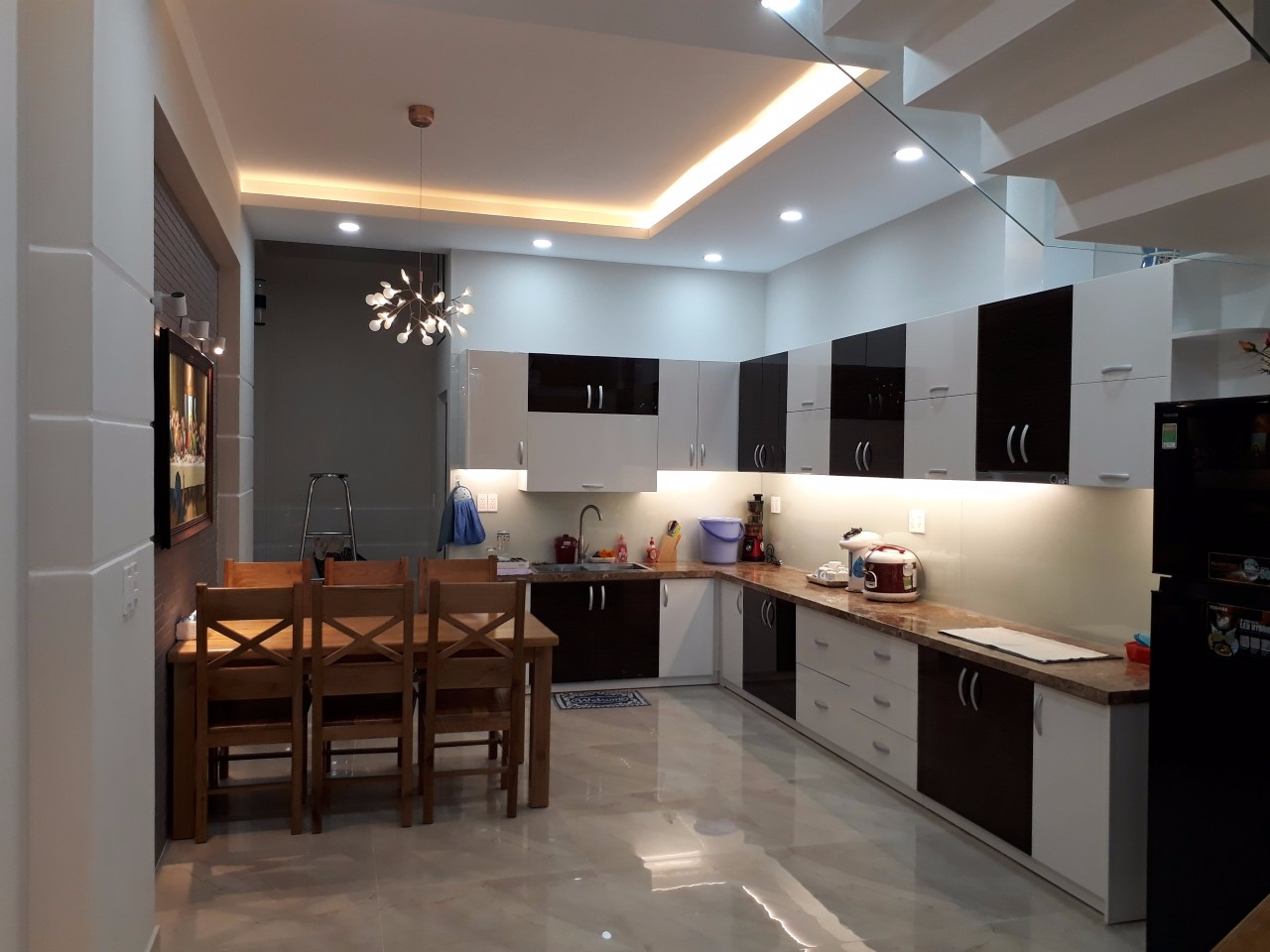 Nhà hẻm Phạm Huy Thông, 1 trệt 3 lầu, DT 50.8m2, giá 6.1 tỷ. 