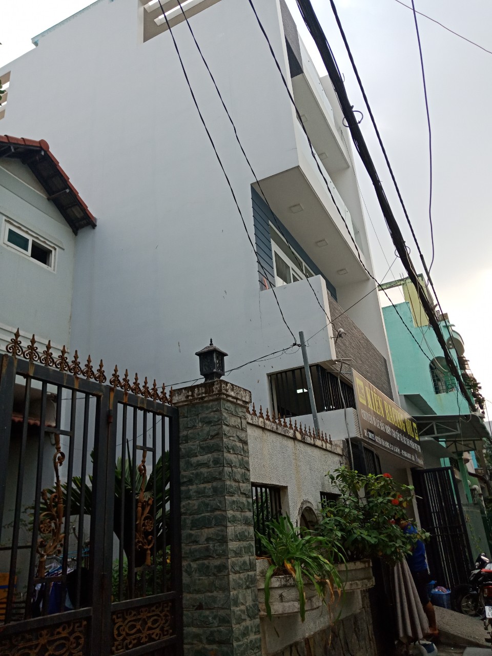 Nhà chính chủ cần bán gấp HXH Lê Hoàng Phái gần Lotte Gò Vấp, đường thông 5 m