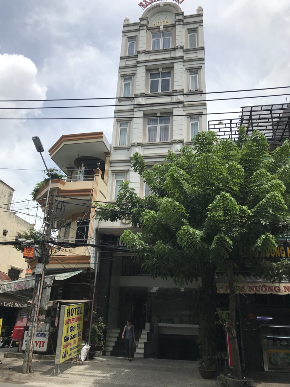Bán gấp nhà HXT Hoàng Hoa Thám, Q. Tân Bình. DT 5,1 x 18 công nhận 80.2m2 giá 8.2 tỷ