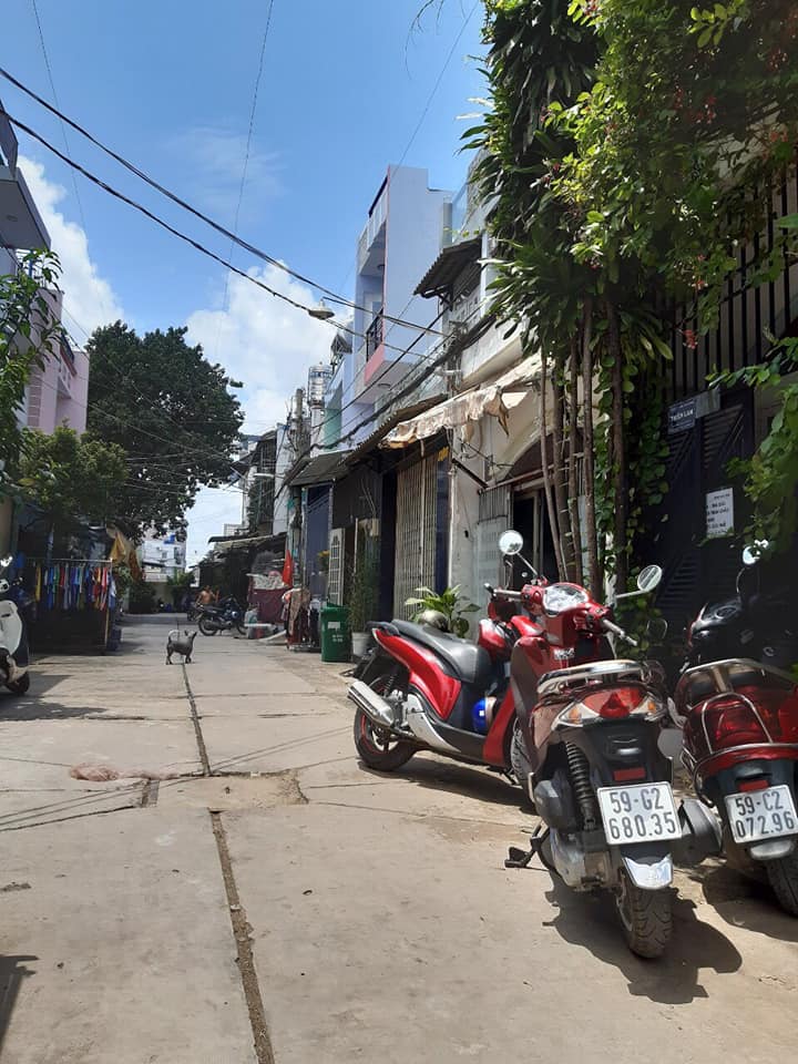 Cần bán nhà riêng 1 lầu đường Thái Thị Giữ, Bà Điểm gần bến xe An Sương 4,2x14m (58m2) giá 1,58 tỷ