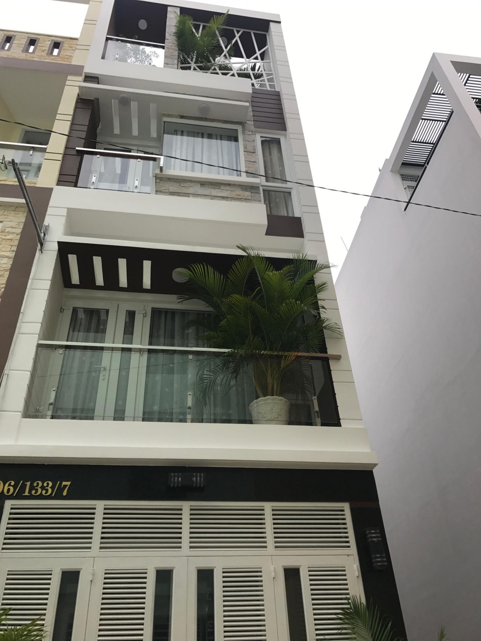 Bán giá rẻ khách sạn 16 phòng Kinh Dương Vương đang kinh doanh tốt, ngay trung tâm Quận 6