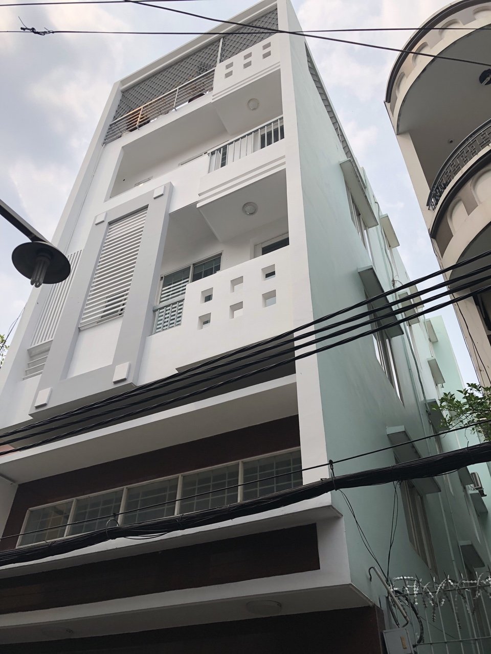 Bán nhà đẹp HXH 10m đường Nguyễn Trãi phường 8 quận 5, DT: 4.2x17m, trệt 2L ST, giá 12.2 tỷ