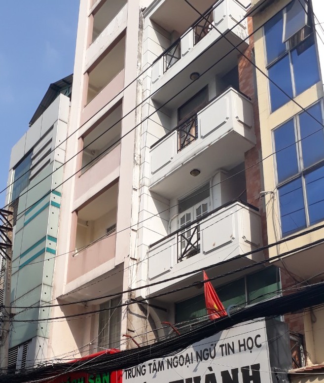 Bán nhà MT Nguyễn Tiểu La, Q10. DT 4.7x23m, NH 5.3m, 6 tầng