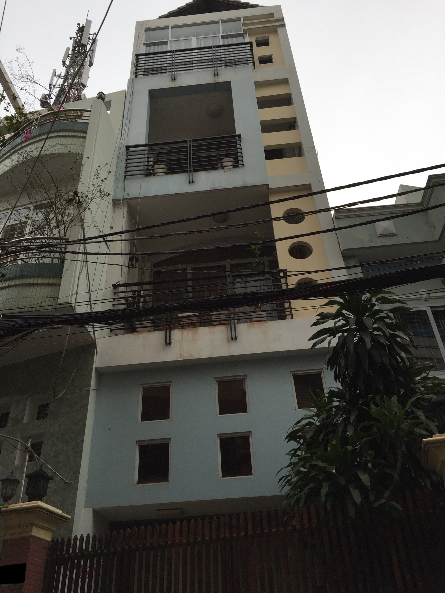 Bán nhà 2 mặt tiên 4 tầng đường Thăng Long, P4, Q Tân Bình, ( 5*25m), giá 21 tỷ 