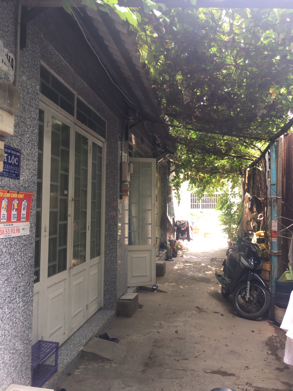 Bán nhà giấy tay hẻm số 9 đường Phú Thuận P.Tân Phú Quận 7