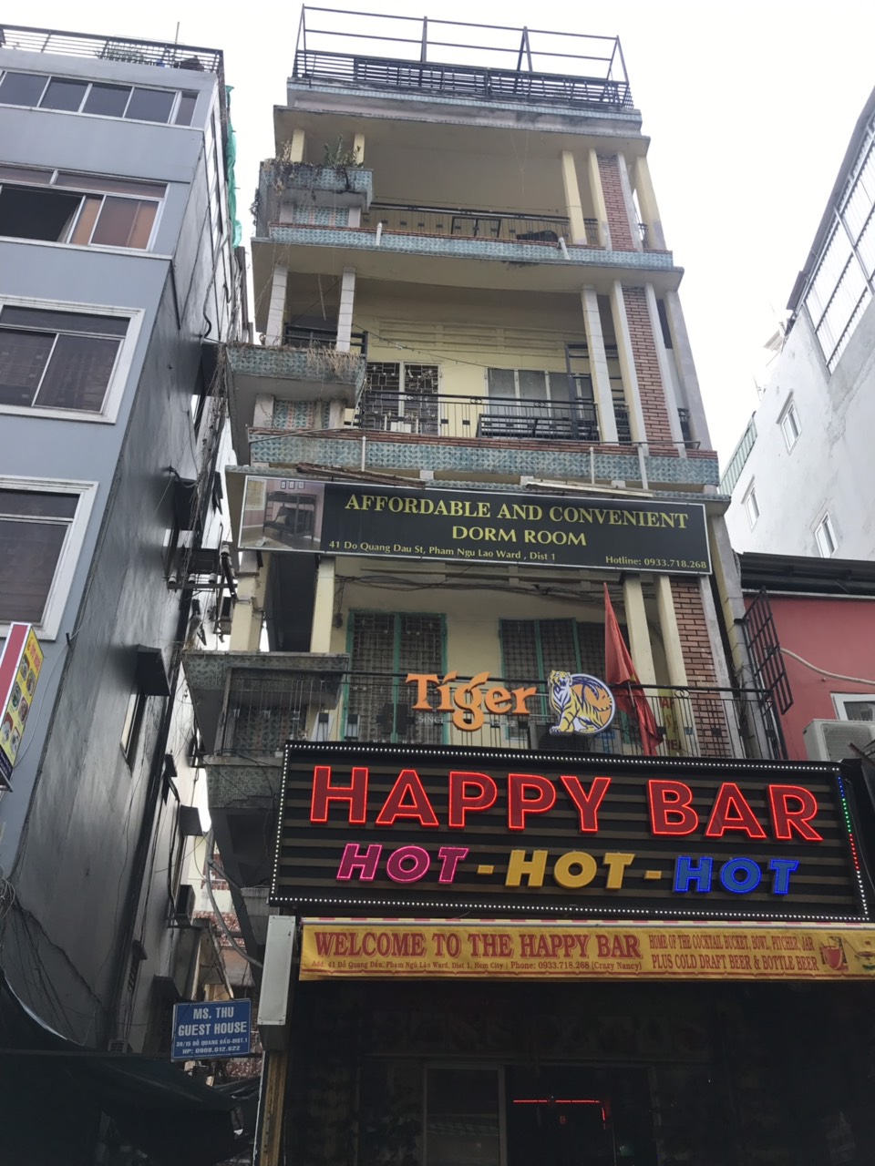 Bán Khách Sạn thu nhập 2,5 Tỷ/T. MT Thủ Khoa Huân, P.Bến Thành, Quận 1. DT: 10,5 x 25M.