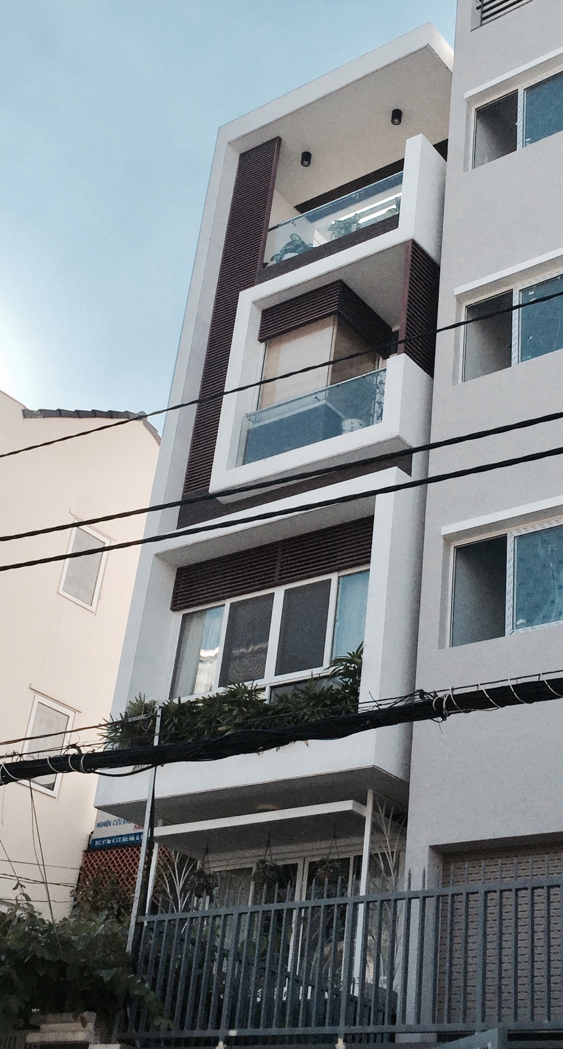 Bán nhà hẻm 7m Vip dân trí cao đường Nguyễn Chí Thanh Q5, 4 * 18m, nhà mới, Giá 11.8 tỷ TL
