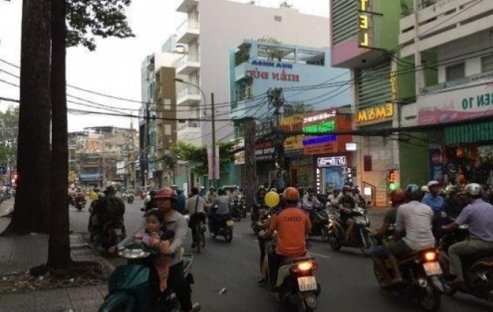 Bán nhà mặt tiền Trần Quang Khải,Quận 1,DT:600m2,hầm 8 lầu, thu nhâp 160tr/th