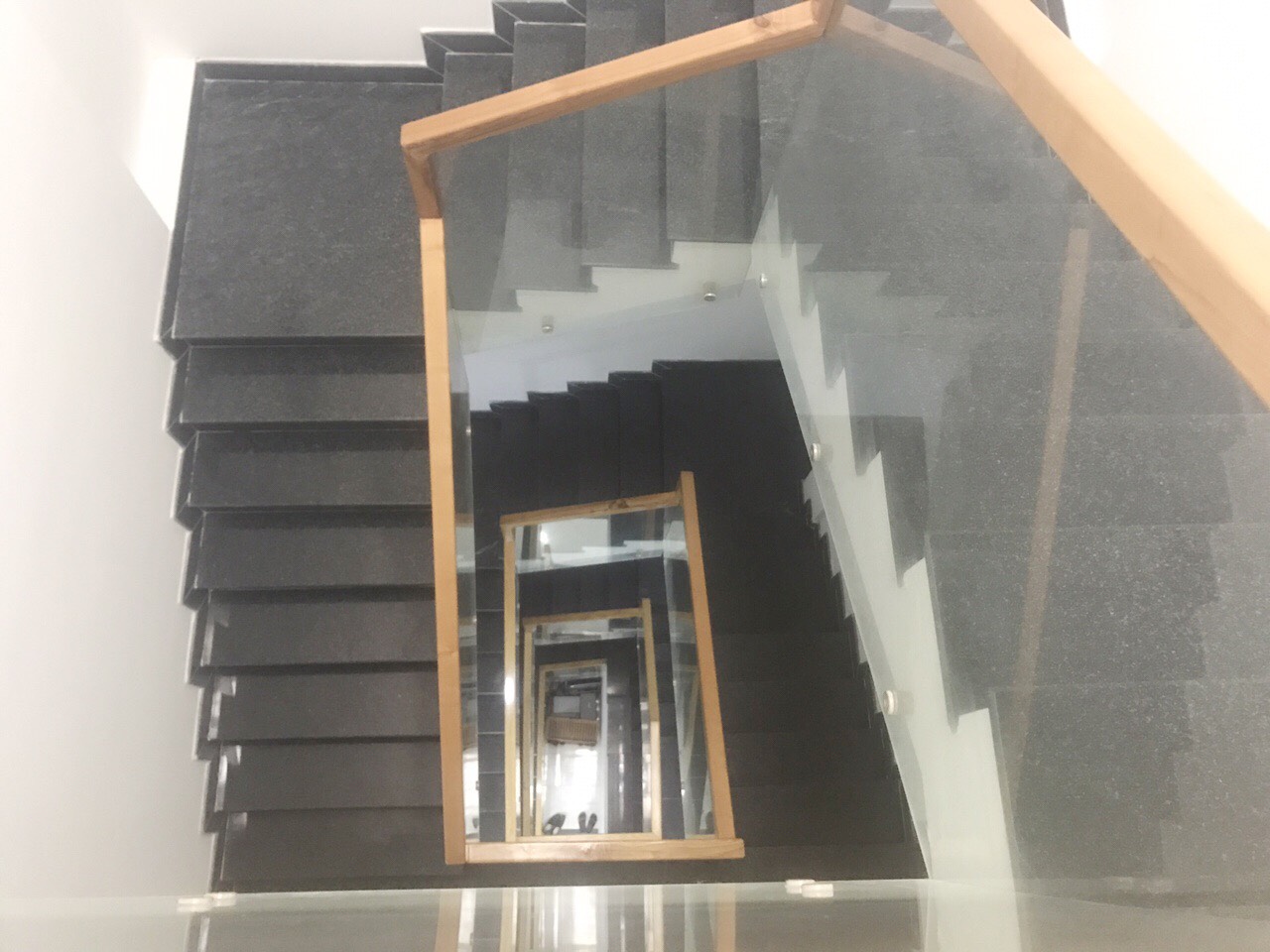 Bán nhà HXH đường Lê Đức Thọ, P17, DT 4 x 17m. 3 lầu,Giá 6,8 tỷ