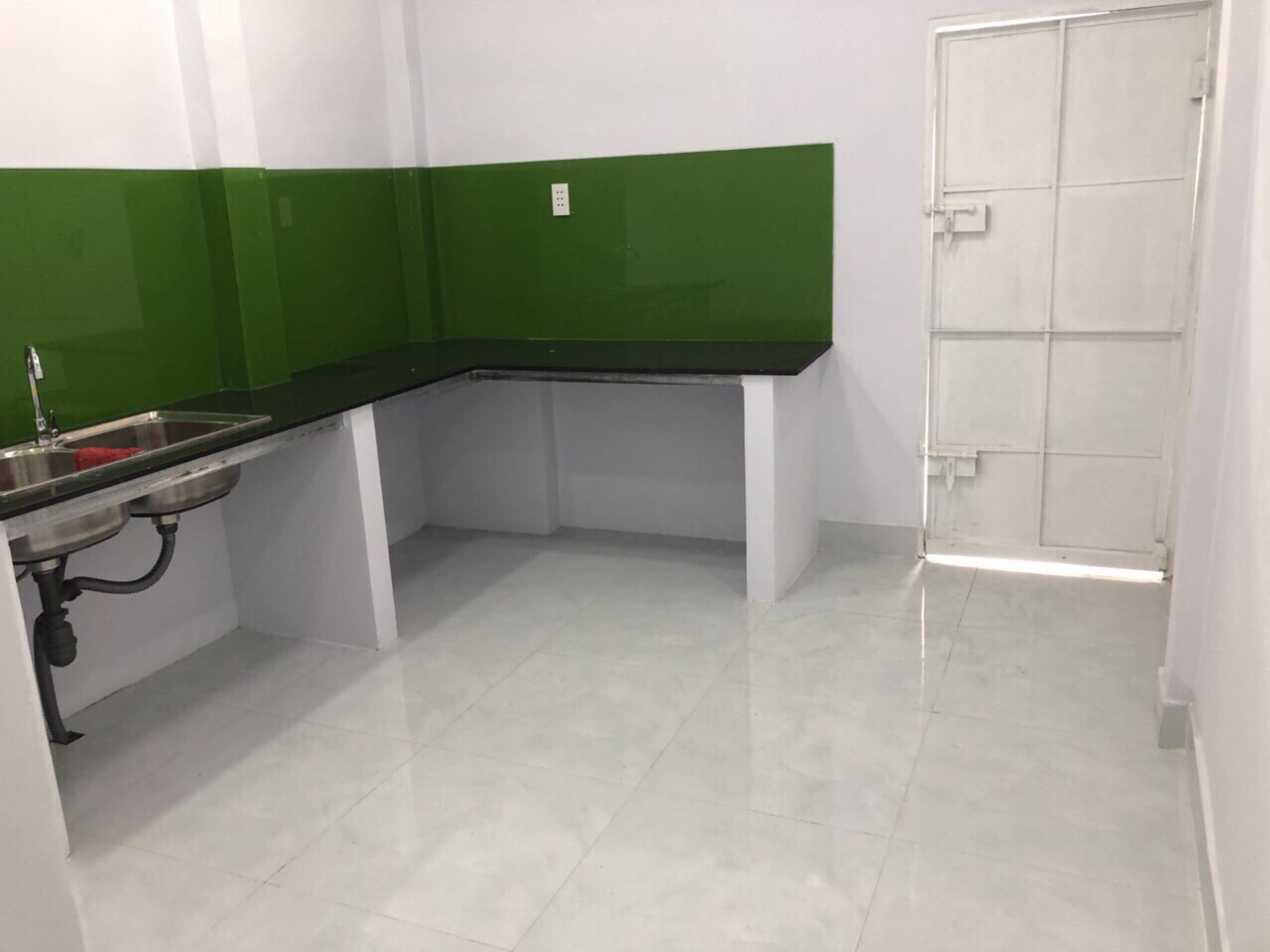 Bán gấp nhà hẻm 6m Đường số 8, P11 .DT 5 x 19m. 2 lầu.Giá 7,4 tỷ  