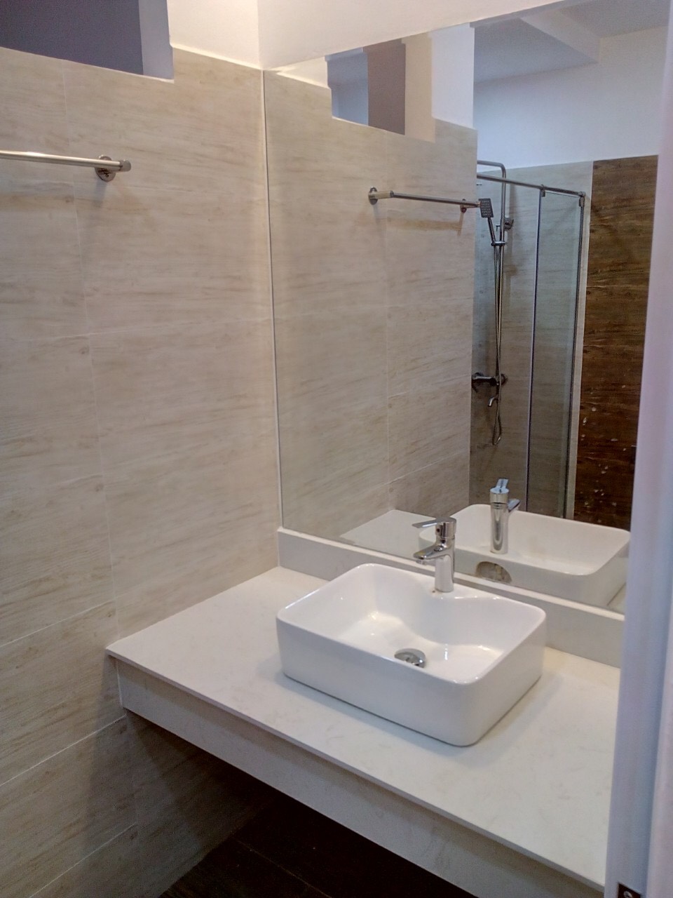 Bán nhà HXH đường Nguyễn Kiệm, P3, DT 4,7 x 20m. 2 lầu, Giá 8,5 tỷ