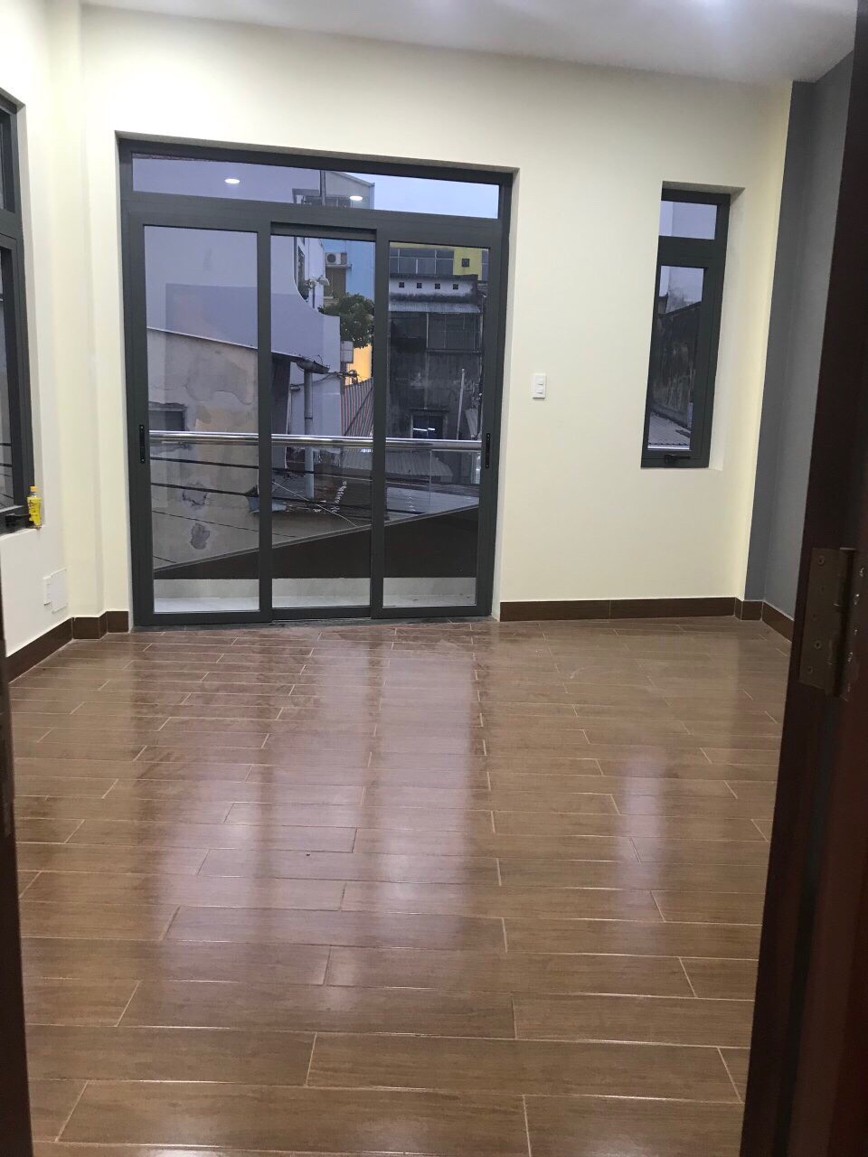 Bán nhà HXH đường Nguyễn Kiệm, P3, DT 4,7 x 20m. 2 lầu, Giá 8,5 tỷ