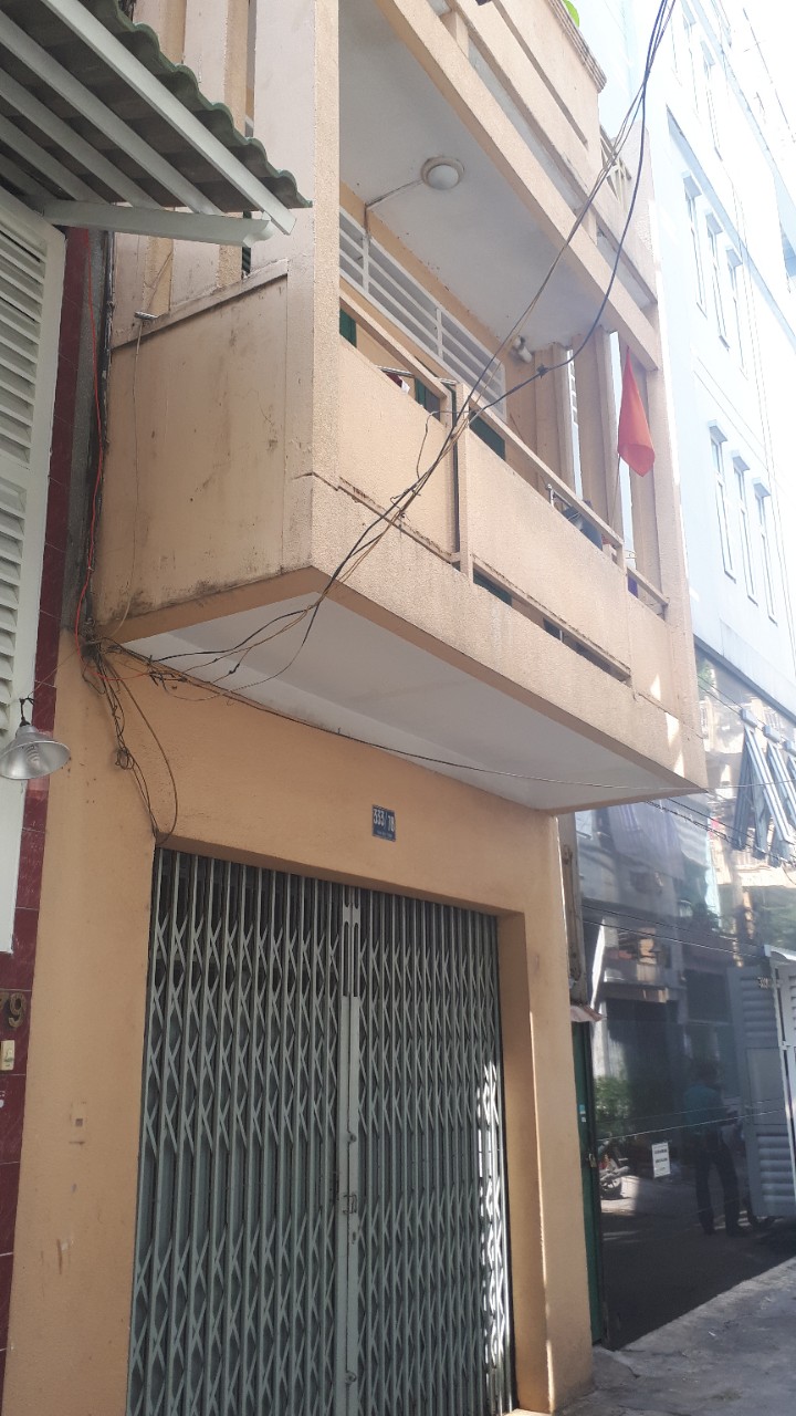  Bán căn góc 2 mặt tiền Ngô Gia Tự, phố kinh doanh nội thất, DT 68m2 x 5 tầng, giá 18,3 tỷ