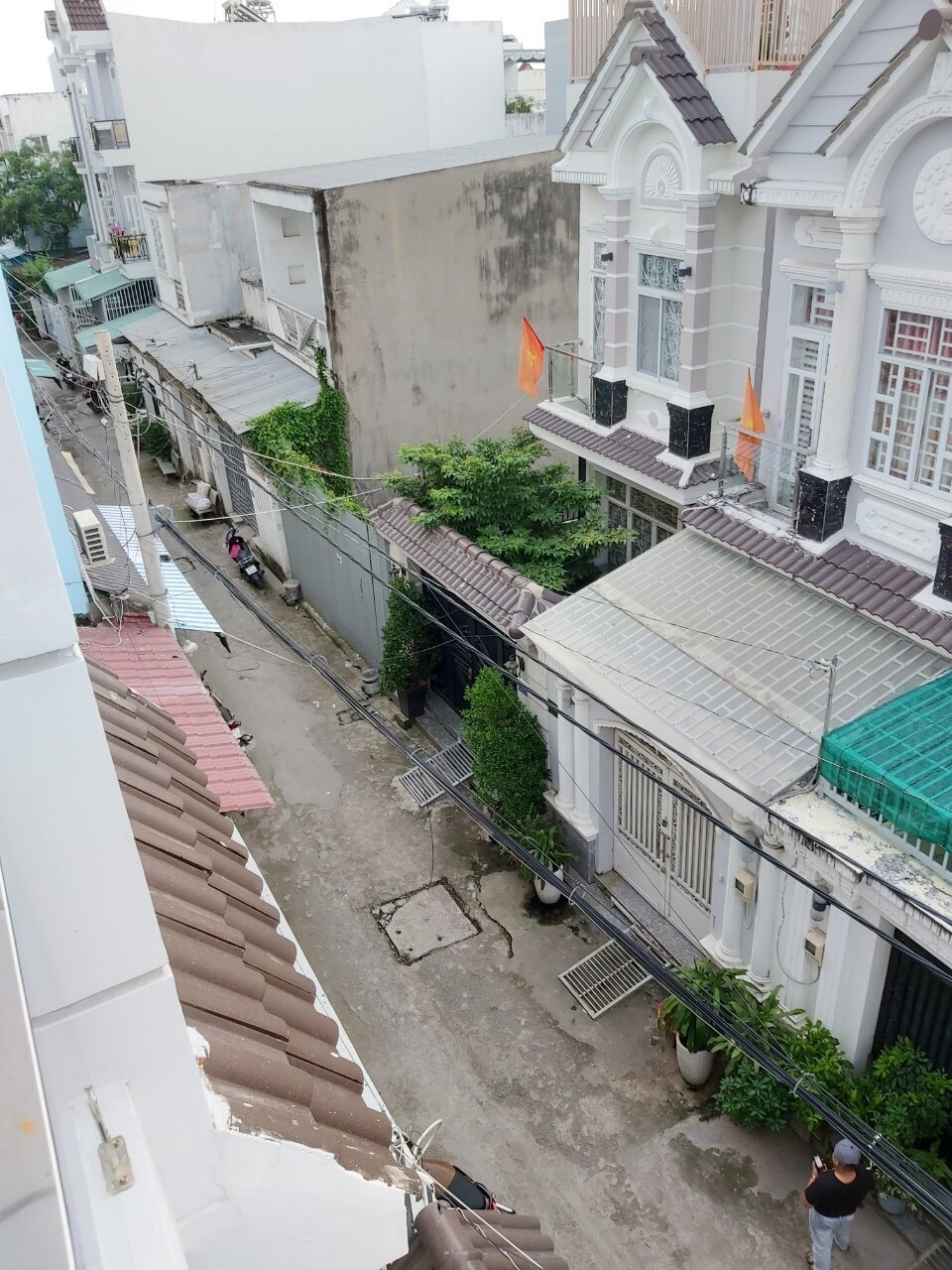 Cần bán nhà 2 mặt tiền hẻm 1982 Huỳnh Tấn Phát, Nhà Bè, Dt 4,6x16m, 3 lầu. Giá 4,1 tỷ