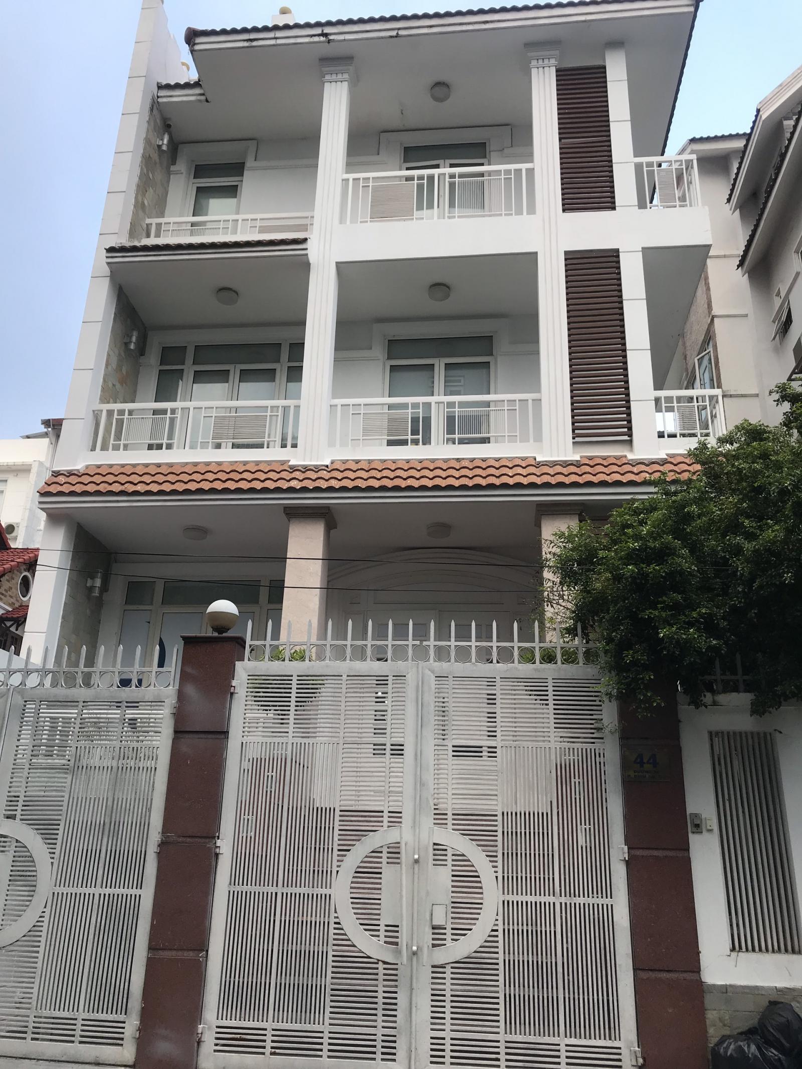 Cần bán khuôn đất vuông vức P. Thảo Điền, Q. 2, GPXD hầm trệt 4 lầu ST. DT 8,5x18m, giá 20 tỷ