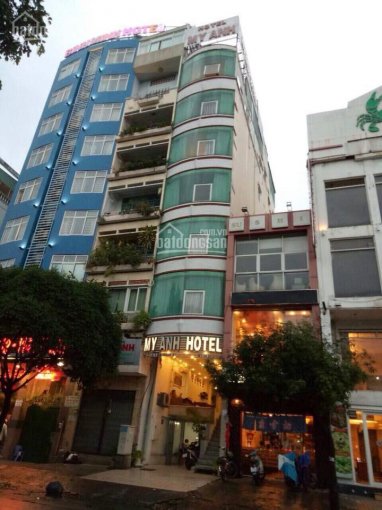 Bán căn hộ dịch vụ 2MT siêu sang đường Trần Hưng Đạo, ngay gần phố đi bộ Bùi Viện, Q1.
