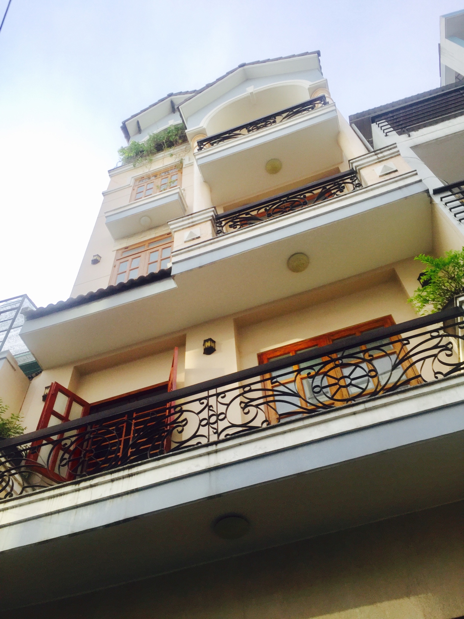 Bán nhà đường Sư Vạn Hạnh, p.12, quận 10 (DT: 4.5 x 14m), trệt 3 lầu + ST 