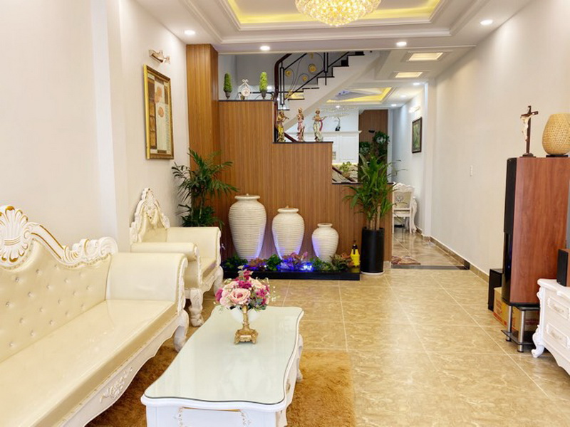 Bán nhà 3 lầu đẹp, sang trọng, full nội thất cao cấp 62 Lâm Văn Bền Quận 7