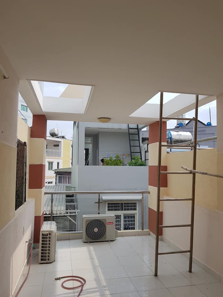 Bán Nhà Phan Đăng Lưu Giáp BT, 68m2, Giá 7,2 tỷ LH: 0903674458