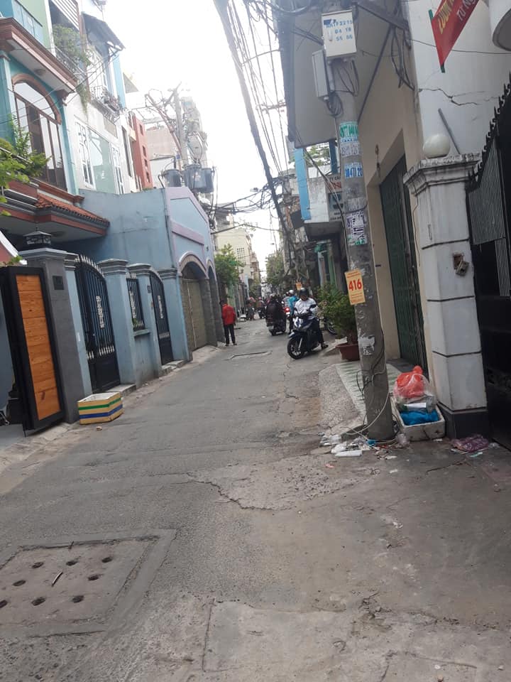 Chủ thiếu nợ bán nhà Hẽm Trần Văn Hoàng 4  x 18 (78m2) P. 9, Q.Tân Bình. 4 lầu giá 7.8 Tỷ 