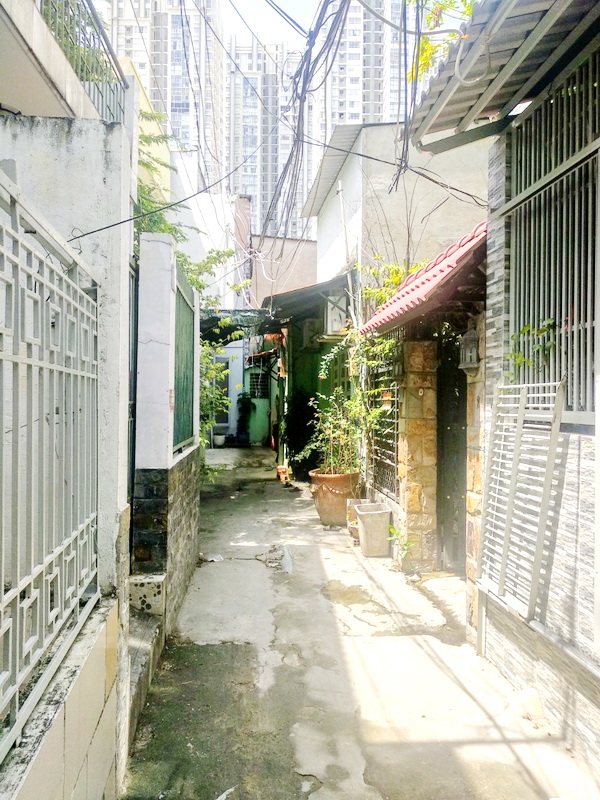 Bán nhà 1 lầu hẻm 380 đường Lê Văn Lương quận 7.