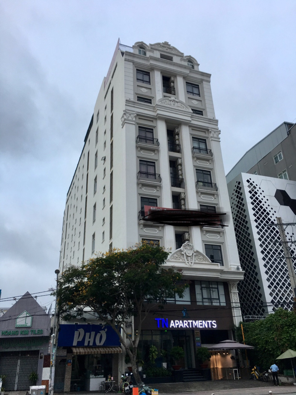 Bán Building hầm + 8 lầu Trường Sơn Q Tân Bình, DT: 9.5x32m, giá: 95 tỷ TL