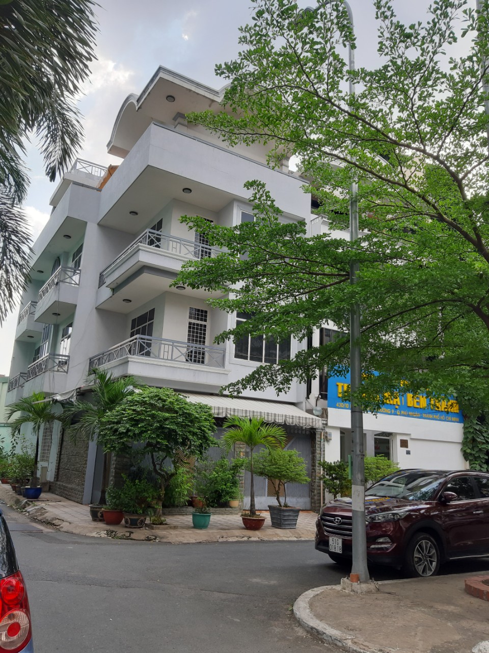 Bán gấp nhà biệt thự đường Nguyễn Huy Tưởng, P6, Bình Thạnh, giá 32 tỷ