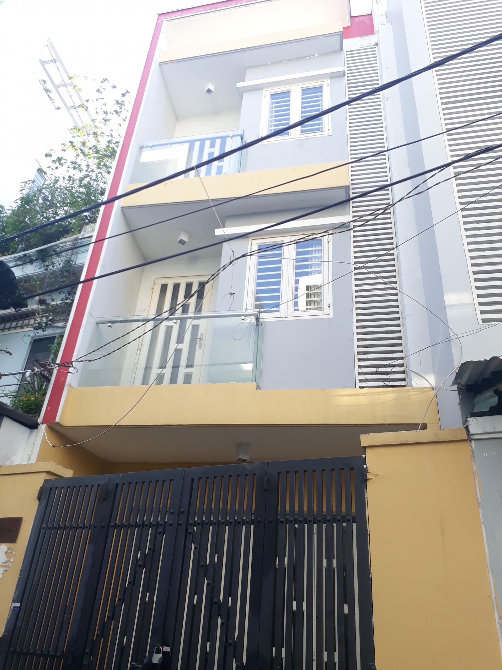 Bán nhà đường Trường Chinh, Diện tích 4,5 x18, Nhà đẹp giá tốt nhất khu vực Tân Bình