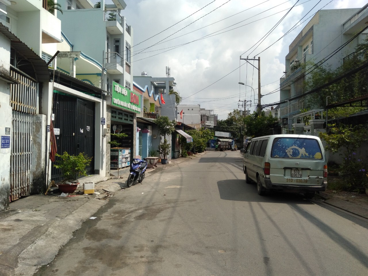 Bán nhà mặt tiền đường 6, Tăng Nhơn Phú B, Quận 9 - 6 tỷ