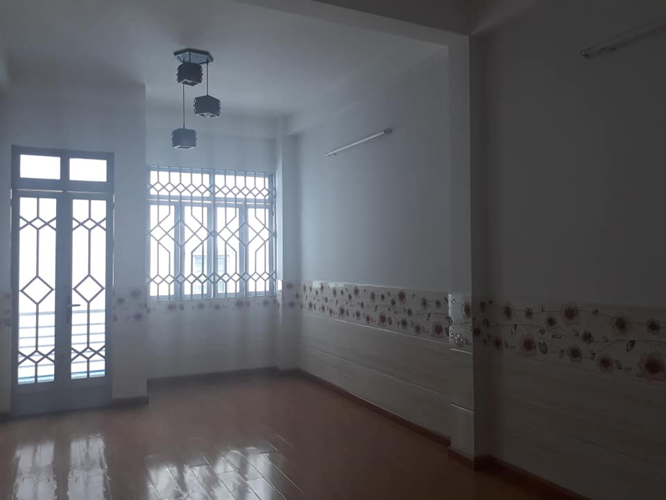 Cần Tiền Bán NHà Đường 3/2 P11, 40m2, Hẻm 4m Giá 5,8 Tỷ