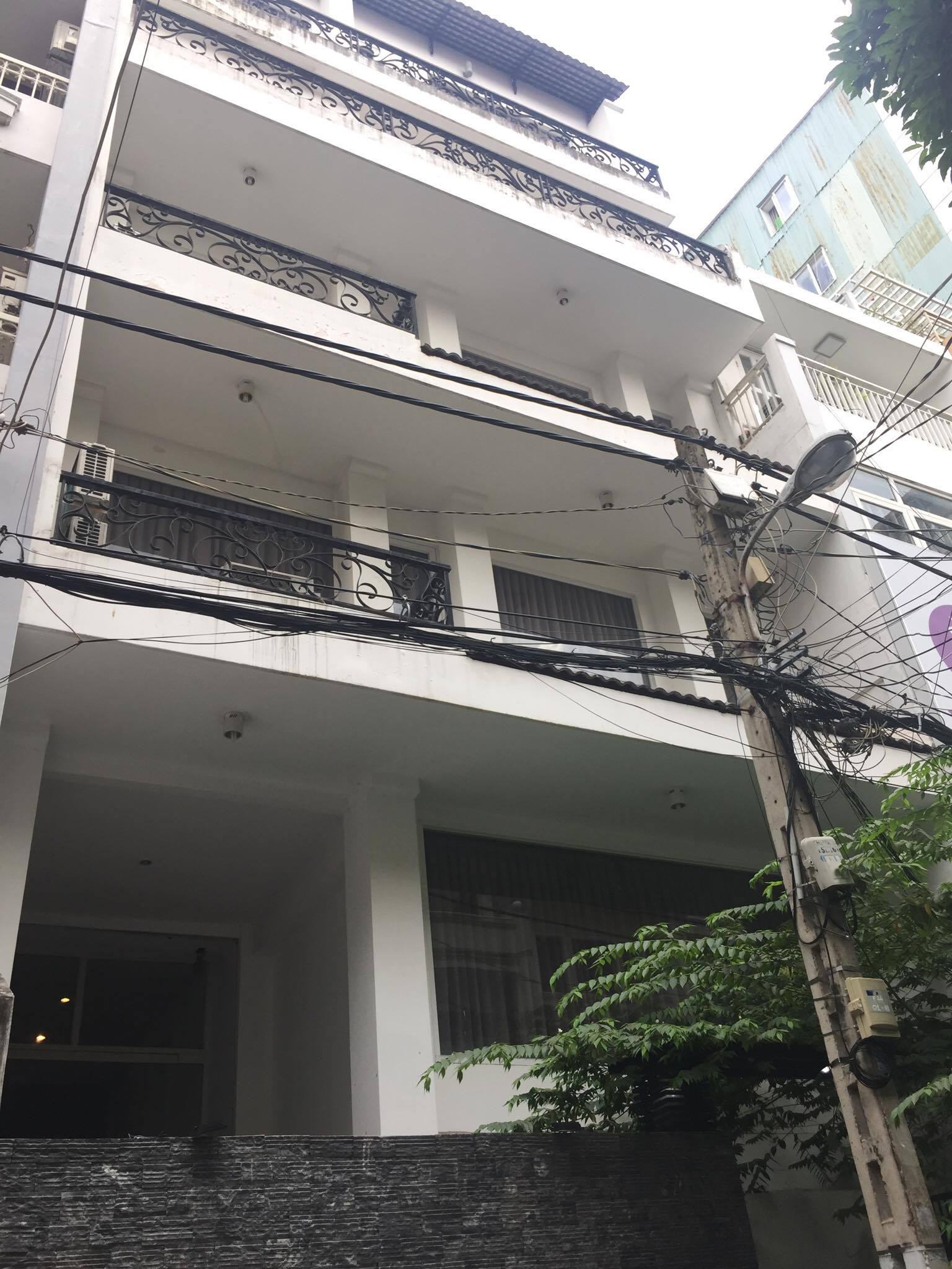 Hót hót bán nhà mặt tiền  Võ Văn Kiệt Quận 5, 4.1 x17 (giá đầu tư 13.8 tỷ )