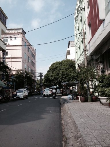 Bán nhà khu vip nguyễn hồng đào, bàu cát - DT: 4x15m 3 lầu, giá 8.9 tỷ