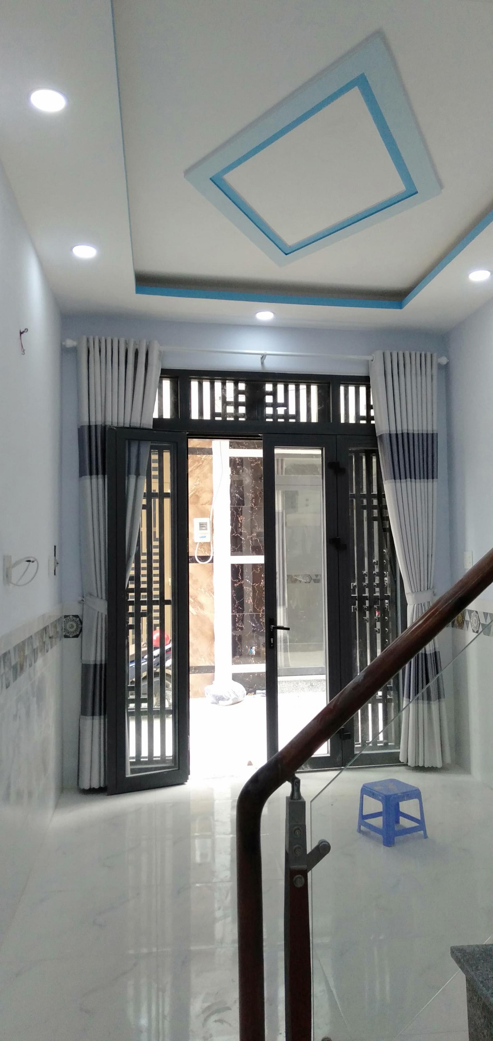 Nhà 1 trệt 3 lầu sân thượng, đường 7m ngay eaon Tân Phú