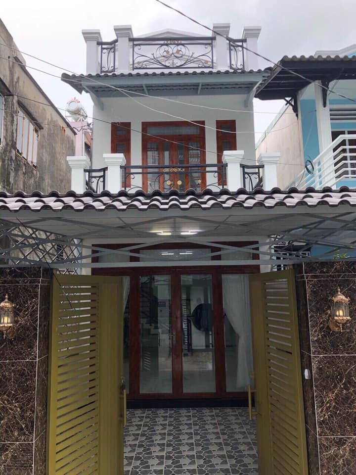 Chính chủ bán căn nhà sổ riêng - gần chợ Việt Kiều - Củ Chi,DT:100m2.Giá: 900tr. LH: 0762 942 298