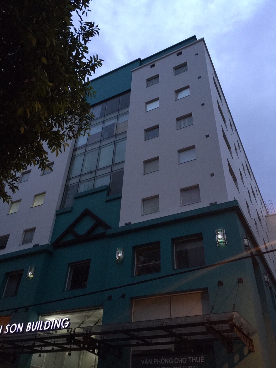 Bán tòa nhà VP mới tuyệt đẹp MT đường Trần Đình Xu, góc Trần Hưng Đạo, 1500m2 sàn hầm 8 lầu